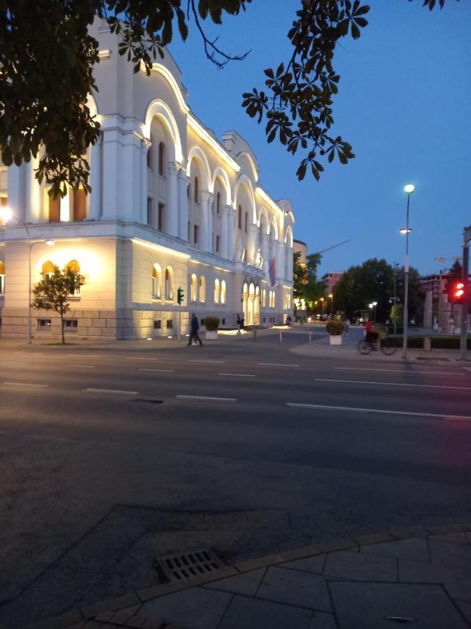 Stan Na Dan Centar Banja Luka Apartment ภายนอก รูปภาพ