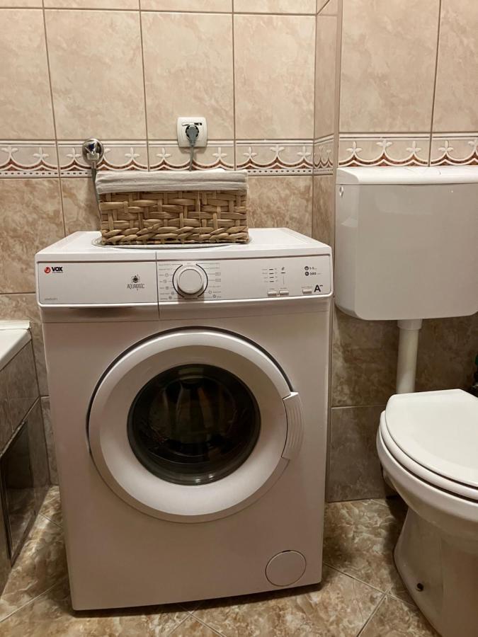 Stan Na Dan Centar Banja Luka Apartment ภายนอก รูปภาพ